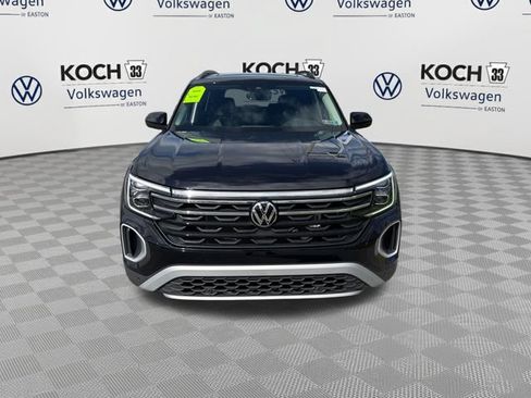 Certified 2026 Volkswagen Atlas Peak Edition AWD/4WD image 2