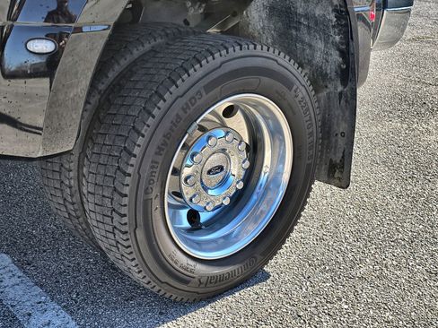 Used 2022 Ford F450 Lariat w/ Lariat Ultimate Package image 11