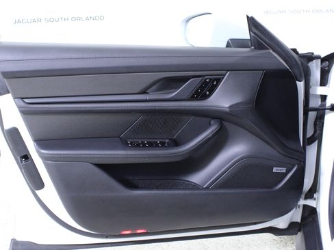 Used 2020 Porsche Taycan Turbo image 17