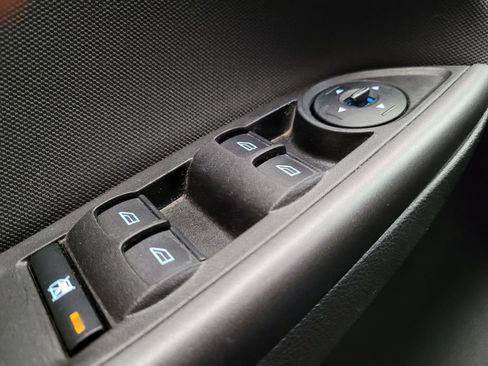 Used 2018 Ford Focus SEL FWD image 27