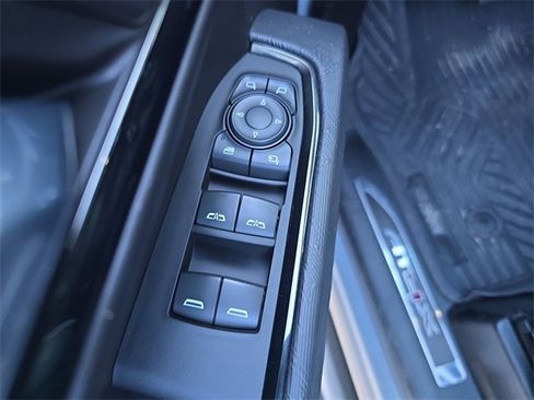 Certified 2024 GMC Sierra 1500 AT4X w/ AT4X AEV Edition image 16