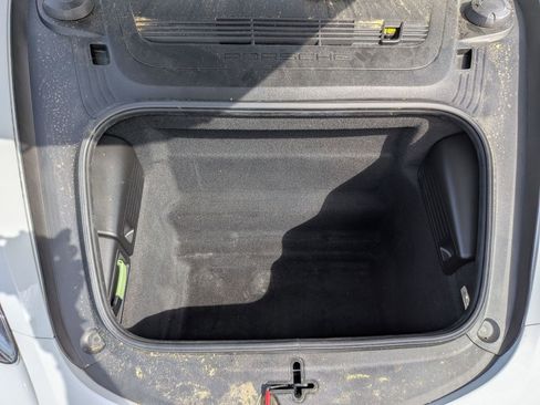 Used 2019 Porsche 718 Boxster RWD image 34