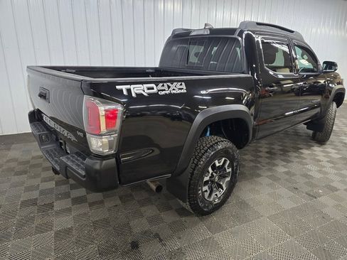 Used 2020 Toyota Tacoma TRD Off-Road image 10