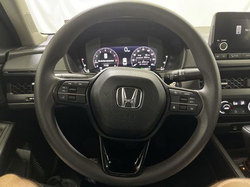 Certified 2025 Honda Accord SE image 14