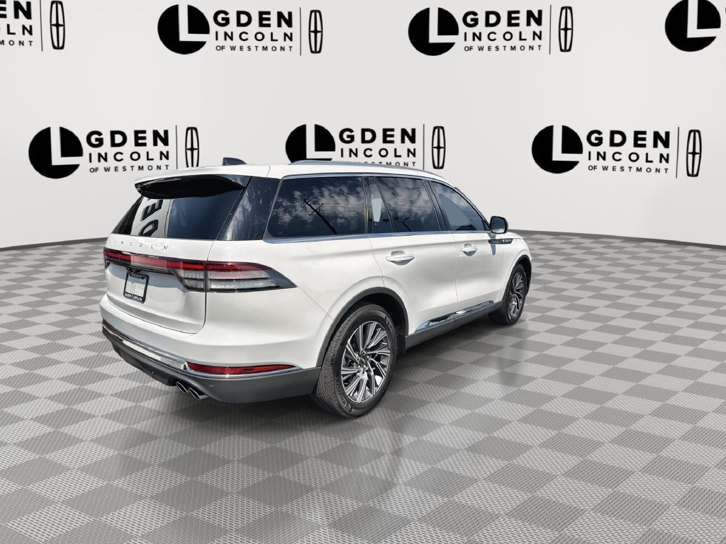 Used 2025 Lincoln Aviator 2WD w/ Equipment Group 101A image 8