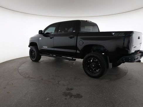 Used 2015 Toyota Tundra SR5 w/ SR5 Upgrade Package AWD/4WD image 7