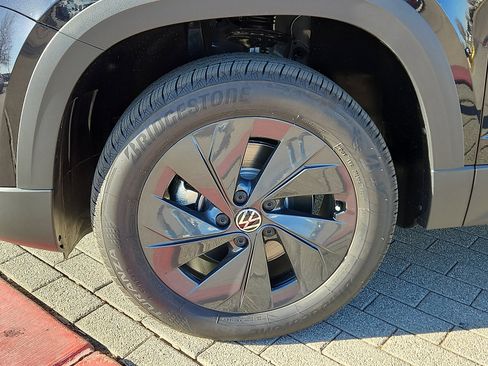 New 2026 Volkswagen Taos S FWD image 6