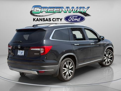Used 2020 Honda Pilot Touring image 6