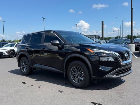 Used 2021 Nissan Rogue S FWD image 3