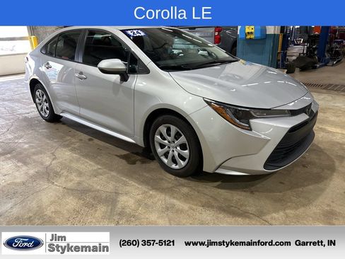 Used 2024 Toyota Corolla LE FWD image 8