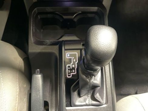 Used 2016 Toyota Tacoma SR AWD/4WD image 18