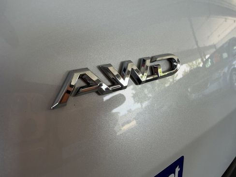 Used 2025 Toyota Grand Highlander AWD image 42