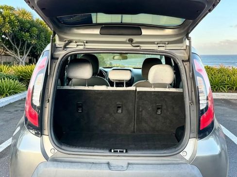 Used 2016 Kia Soul FWD image 11
