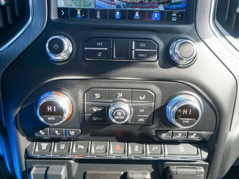 Used 2020 GMC Sierra 2500 Denali w/ Denali Ultimate Package image 29