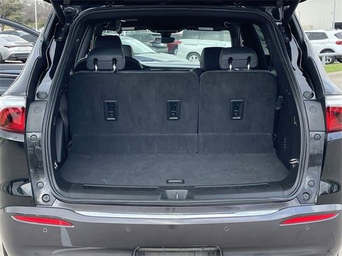 Used 2024 Buick Enclave Premium image 30