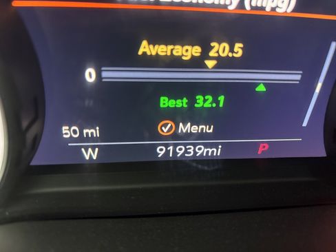 Used 2022 Chevrolet Silverado 1500 High Country w/ Technology Package image 11