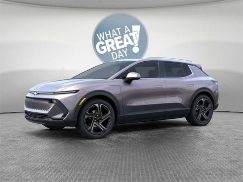 New 2026 Chevrolet Equinox EV LT w/ Convenience Package II image 2