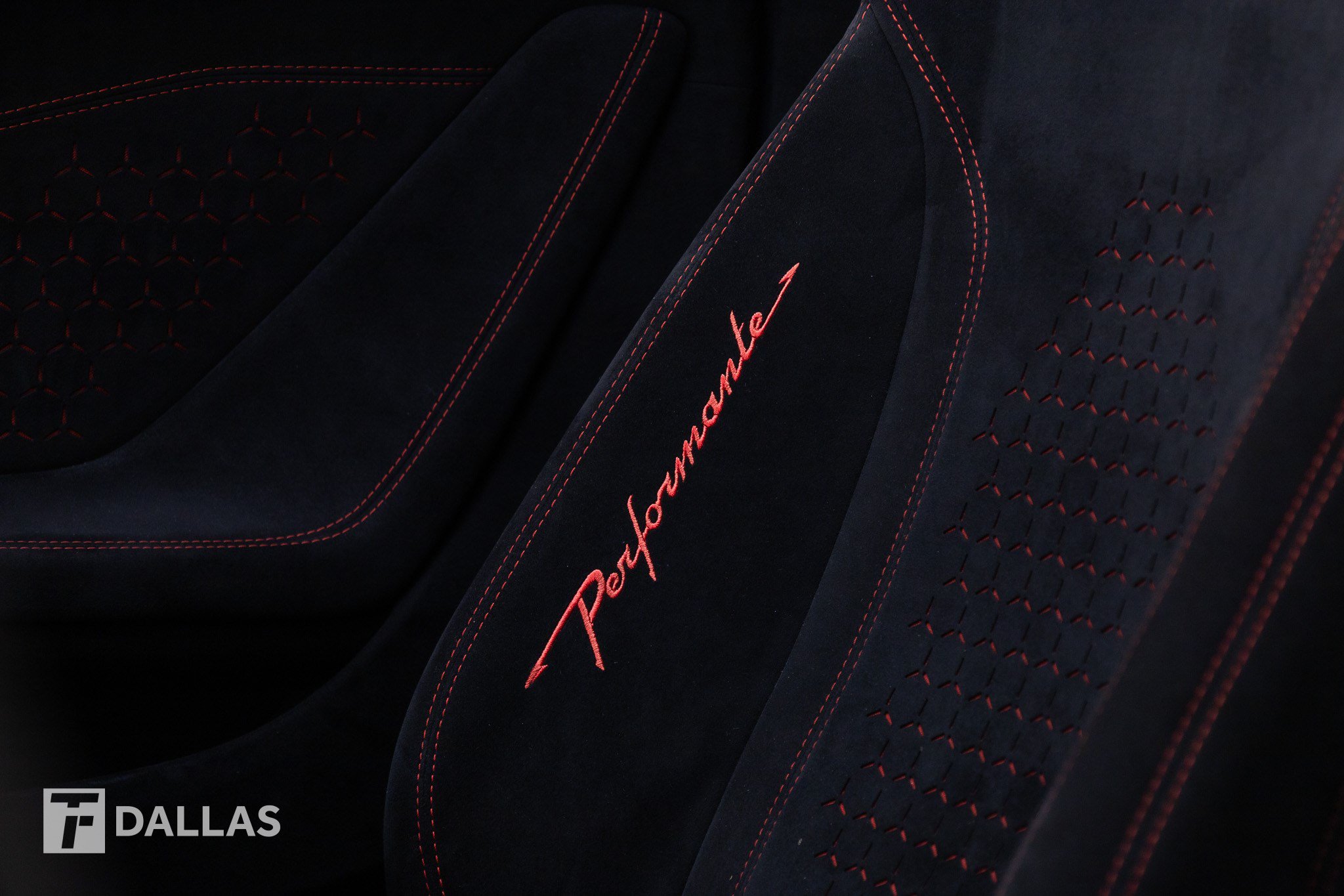 Used 2018 Lamborghini Huracan Performante AWD/4WD image 48