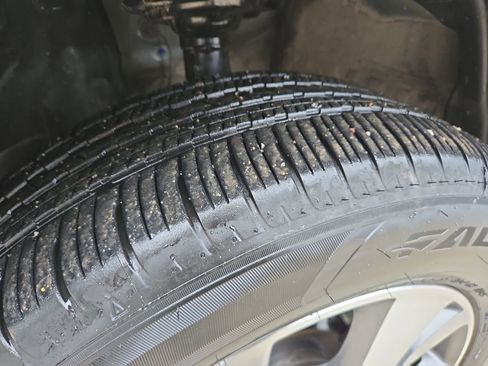 Used 2025 Subaru Ascent Premium w/ Premium Package image 20