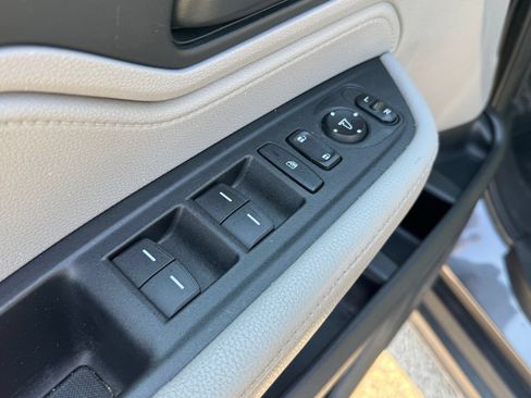 Used 2018 Honda Odyssey EX-L image 12