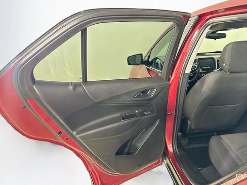 Used 2018 Chevrolet Equinox LT AWD/4WD image 21