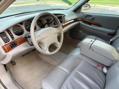 Used 2002 Buick Le Sabre Custom w/ Prestige Pkg image 11
