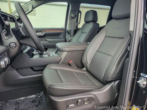 New 2026 GMC Sierra 1500 Denali w/ Denali Reserve Package image 8