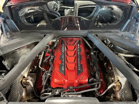Used 2021 Chevrolet Corvette Stingray Coupe w/ 1LT RWD image 37