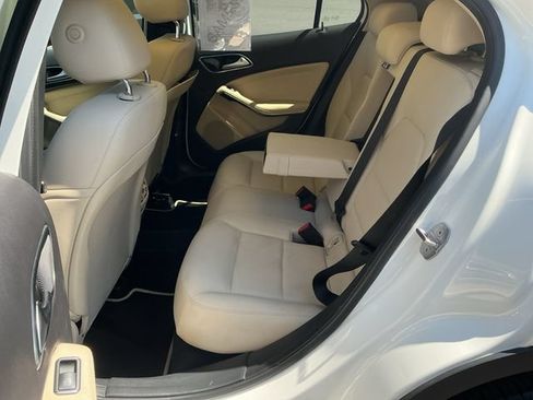 Used 2019 Mercedes-Benz GLA 250 4MATIC image 22
