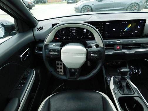 Used 2025 Kia K4 GT-Line Turbo FWD image 13