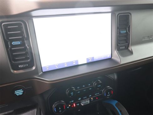 Certified 2022 Ford Bronco Outer Banks image 18