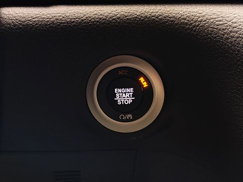 New 2026 Chrysler Pacifica Select FWD image 38