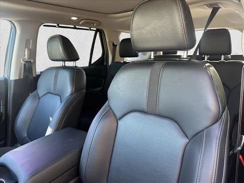 Used 2023 Honda Pilot Touring image 10