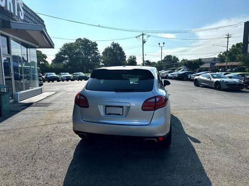 Used 2012 Porsche Cayenne image 5