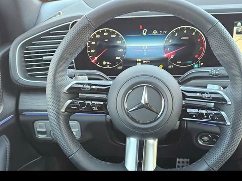 New 2026 Mercedes-Benz GLS 450 4MATIC image 33