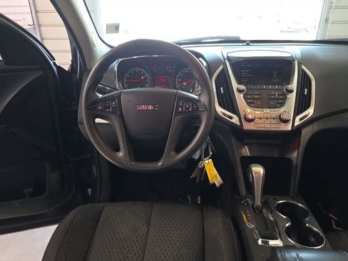 Used 2014 GMC Terrain SLE FWD image 16