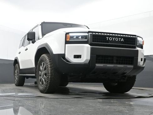 Used 2025 Toyota Land Cruiser w/ Premium Package image 9