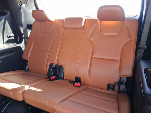 Used 2023 Kia Telluride EX X-Line AWD/4WD image 10