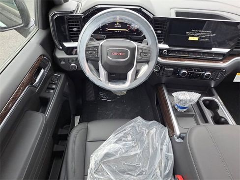 New 2026 GMC Sierra 1500 Elevation image 7