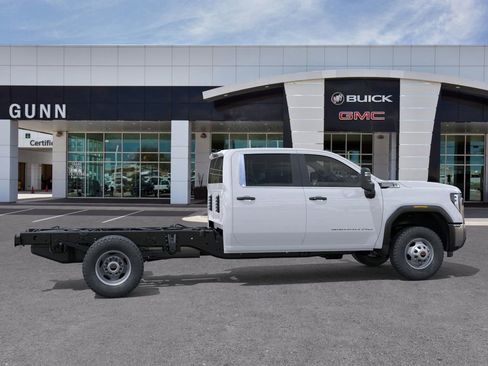 New 2025 GMC Sierra 3500 Pro w/ Convenience Package image 5
