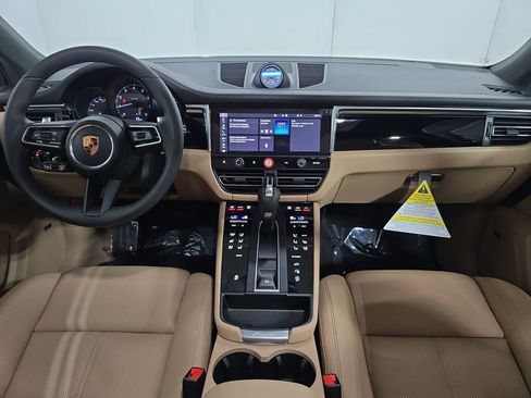 New 2026 Porsche Macan image 13
