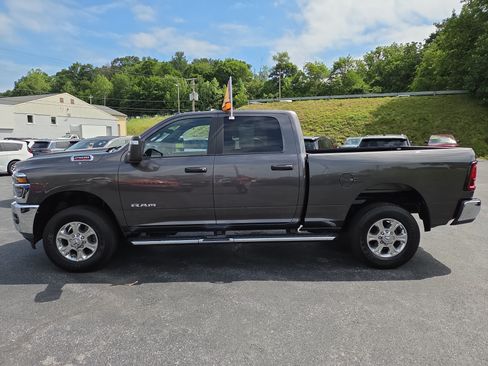 Certified 2025 RAM 2500 Big Horn AWD/4WD image 7