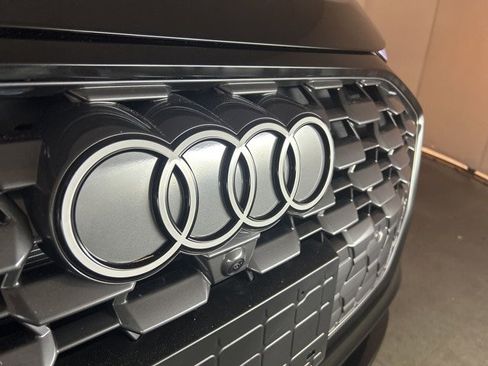 New 2025 Audi Q5 Premium Plus image 34