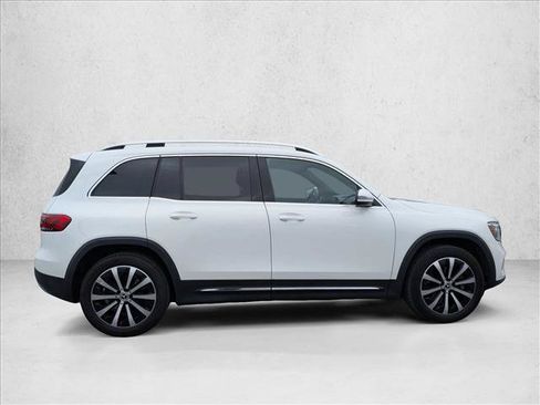 Used 2023 Mercedes-Benz GLB 250 image 4