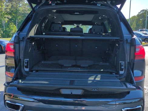 Used 2022 BMW X7 xDrive40i w/ M Sport Package AWD/4WD image 32