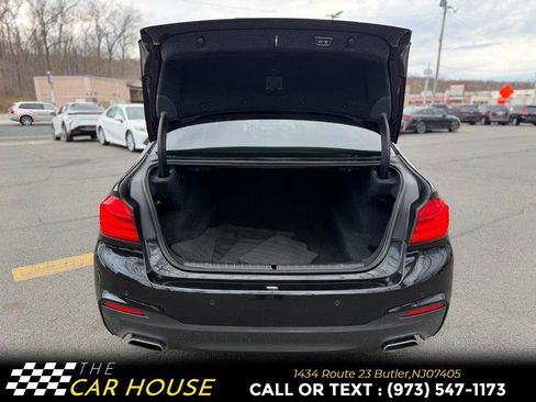 Used 2017 BMW 540i xDrive image 21