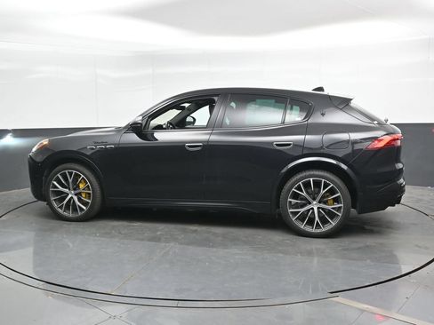 Used 2023 Maserati Grecale Modena AWD/4WD image 9