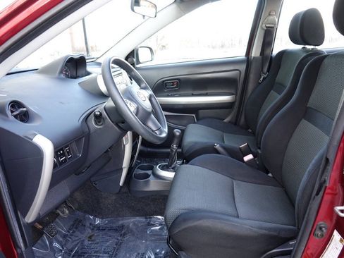 Used 2006 Scion xA FWD image 5
