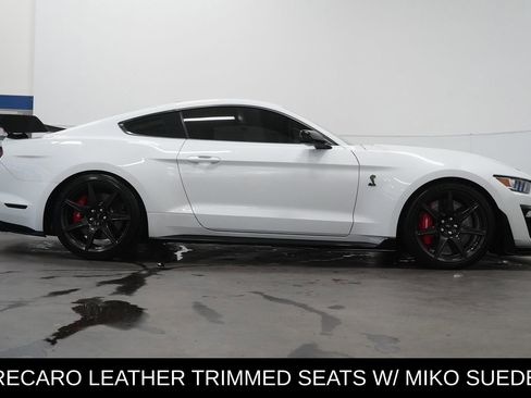 Used 2021 Ford Mustang Shelby GT500 w/ Carbon Fiber Track Pack image 7