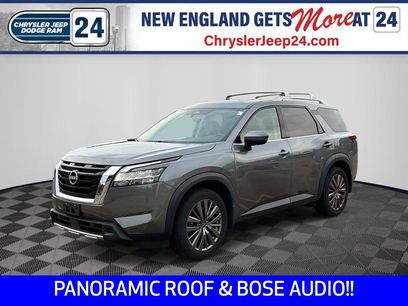 Used 2023 Nissan Pathfinder SL w/ SL Premium Package